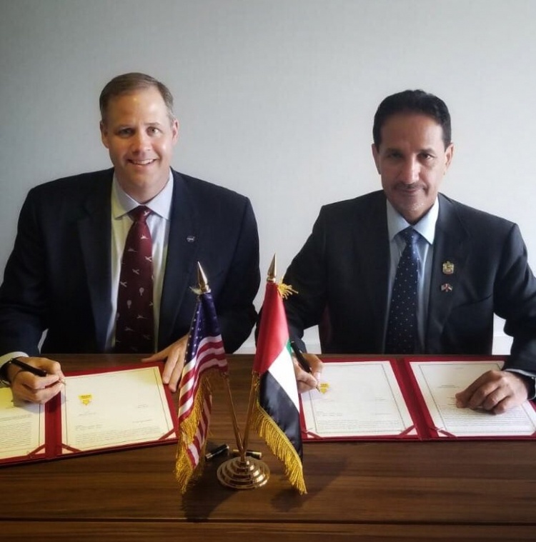 ОАЭ и NASA объединят усилия для запусков космических аппаратов с человеком на борту ОАЭ и NASA объединят усилия для запусков космических аппаратов с человеком на борту