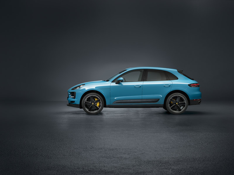 Porsche показала обновленный Macan