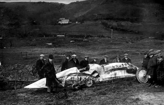 Рекорды скорости на автомобиле: иллюстрированный справочник 1922-1947