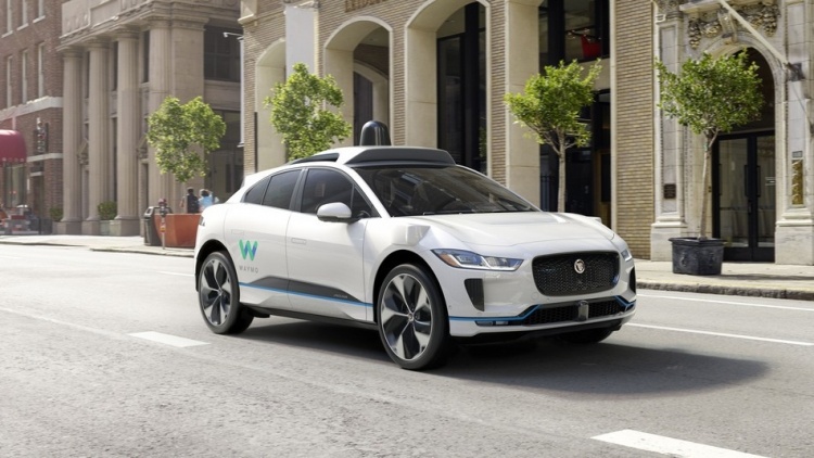 Waymo будет сотрудничать с Walmart, Avis, AutoNation для расширения доступа к робомобилям