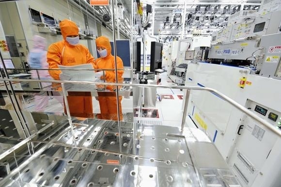 SK Hynix объявила о планах построить ещё один завод для производства памяти SK Hynix объявила о планах построить ещё один завод для производства памяти
