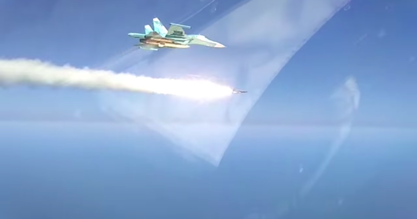 Су-34 запустил «Криптон» по кораблю противника