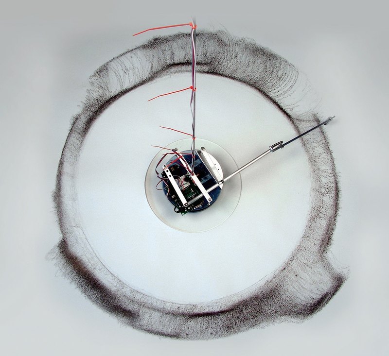 Дэвид Боуэн: художник, который рисует… мухами