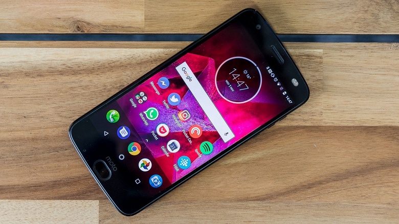 В этом году компания Motorola не выпустит смартфон с «небьющимся» экраном ShatterShield