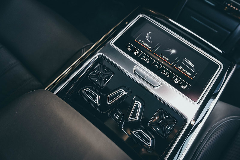Технократия: тест Audi A8 L 55