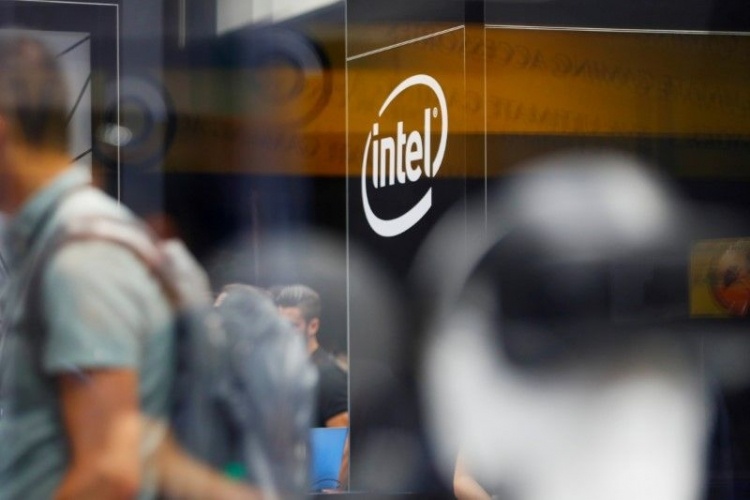 В 2017 году Intel выручила $1 млрд от продажи процессоров с поддержкой ИИ