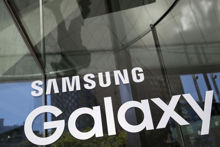 Раскрыта конфигурация тройной камеры смартфона Samsung Galaxy S10+