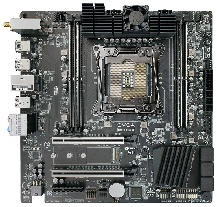 Плата EVGA X299 Micro ATX 2 оснащена активным охлаждением