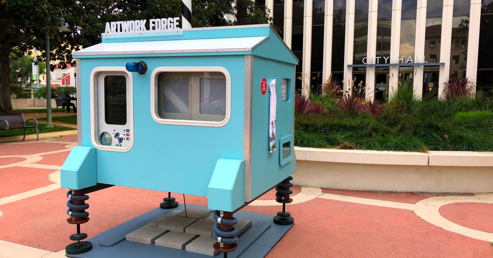 Теплые роботы Тобиаса Фрейли Теплые роботы Тобиаса Фрейли