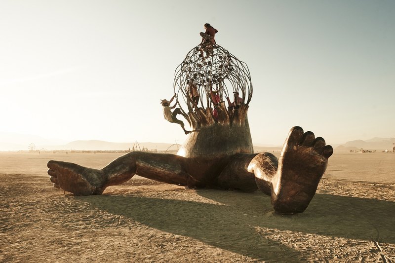 10 самых впечатляющих инсталляций фестиваля Burning Man