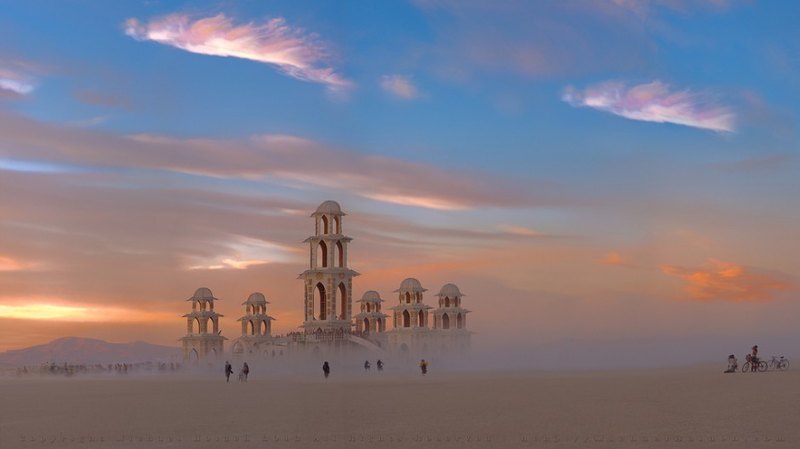 10 самых впечатляющих инсталляций фестиваля Burning Man