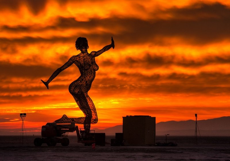 10 самых впечатляющих инсталляций фестиваля Burning Man