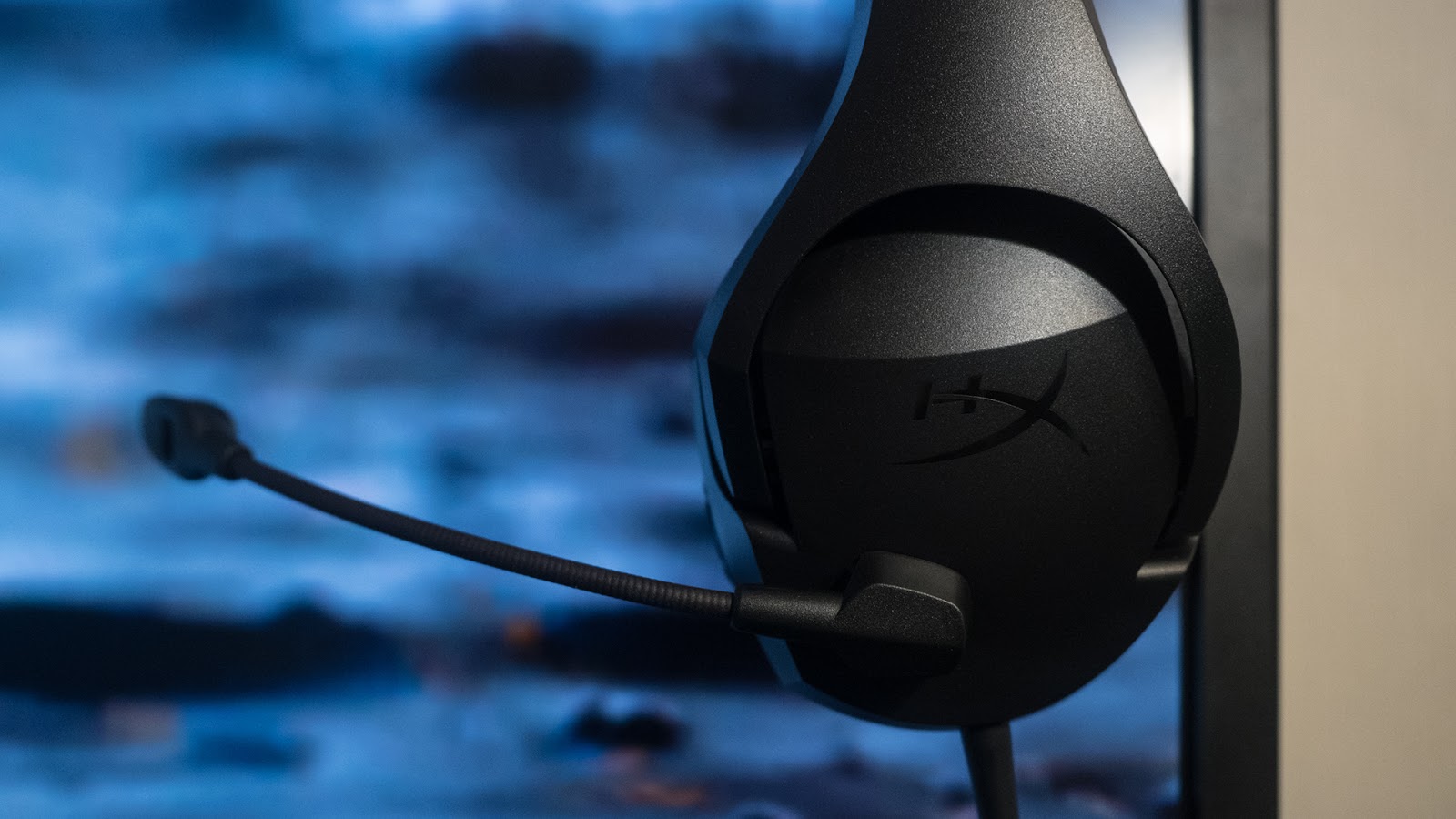 Обзор HyperX Cloud Stinger Core: лёгкая и прочная гарнитура с характером - 6 Обзор HyperX Cloud Stinger Core: лёгкая и прочная гарнитура с характером - 6