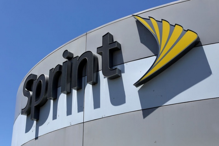 LG и Sprint обещают выпустить в 2019 году 5G-телефон с тонким корпусом
