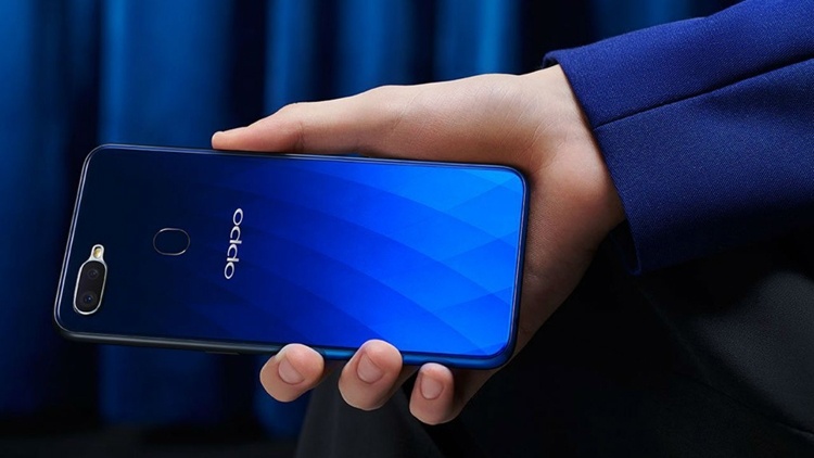 Представлен смартфон OPPO F9 Pro с 25-Мп селфи-камерой