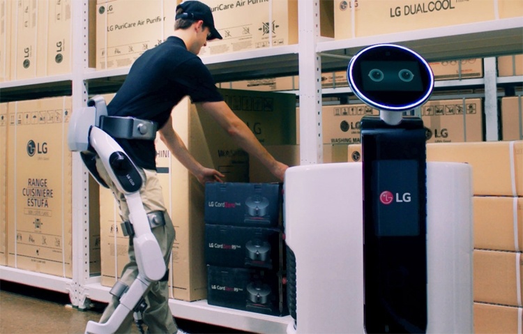 В LG разработан «носимый робот»