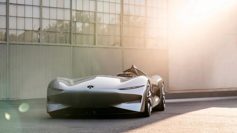 Infiniti представила концептуальный электрический родстер
