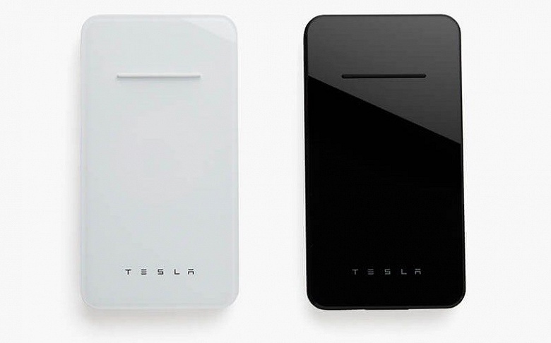 Tesla выпустила беспроводную зарядку для iPhone со встроенным аккумулятором - 2