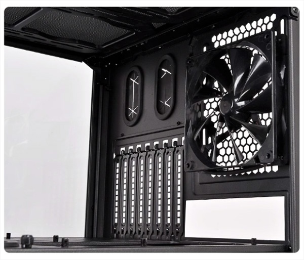 Thermaltake Level 20 XT — просторный корпус ПК для энтузиастов