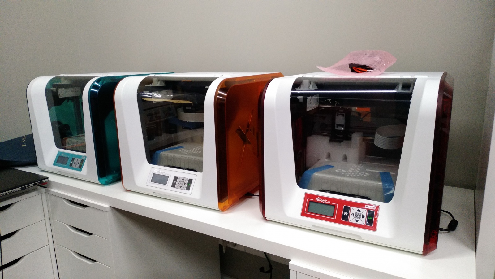Цветной 3D-принтер Da Vinci. Фоторепортаж с презентации Компании XYZprinting - 1
