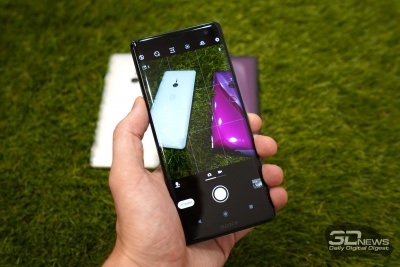 Новая статья: Первые впечатления от Sony Xperia XZ3: наконец-то OLED Новая статья: Первые впечатления от Sony Xperia XZ3: наконец-то OLED