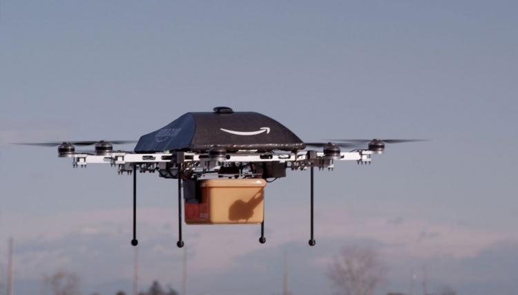 Сервис Uber Eats планирует доставлять еду дронами