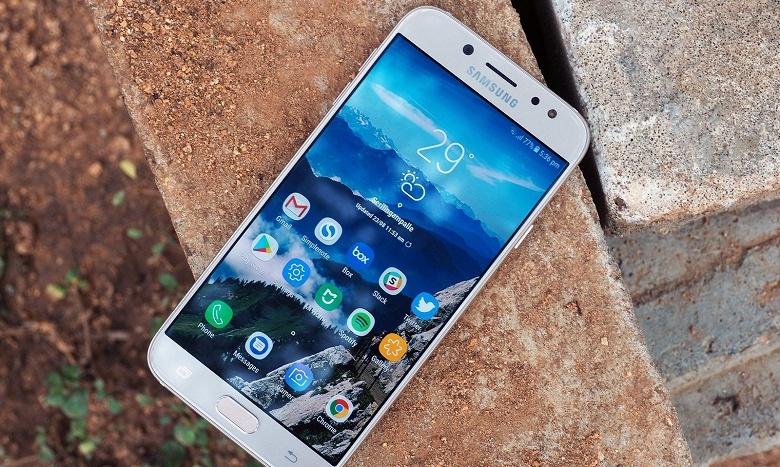 Первый смартфон Samsung с подэкранным сканером отпечатков пальцев может выйти уже в октябре