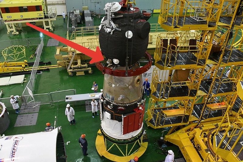 Драма пробоины в «Союзе» превратилась в фантасмагорию - 5 Драма пробоины в «Союзе» превратилась в фантасмагорию - 5