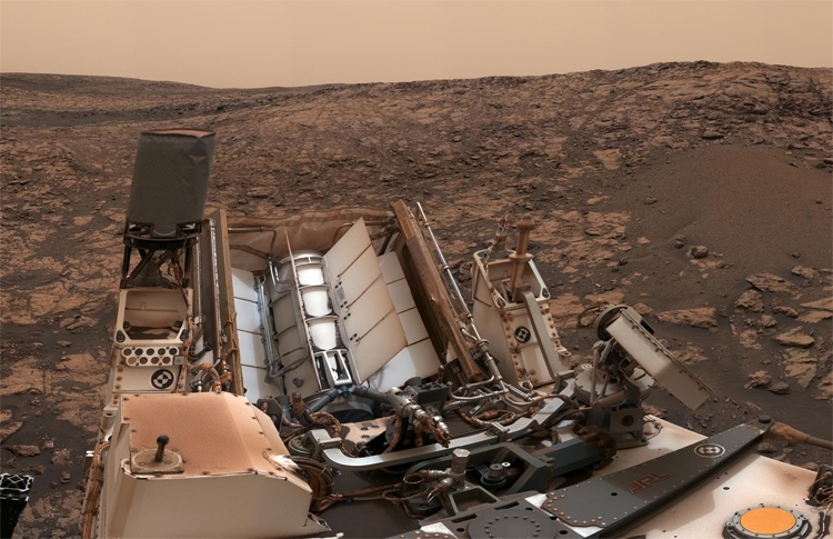 Фото дня: круговая панорама ровера Curiosity после колоссальной бури на Марсе