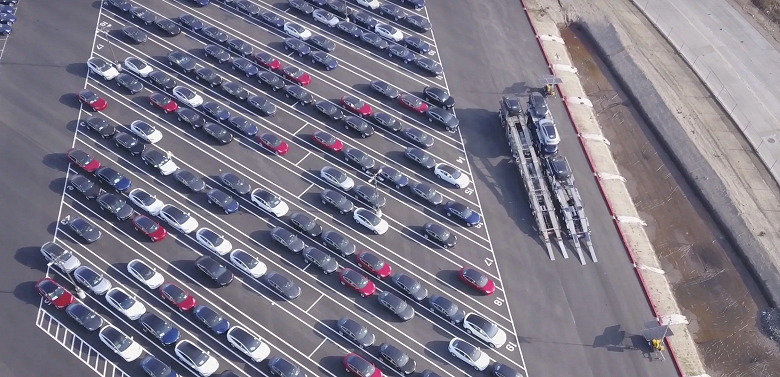 Tesla начинает &laquo;моментальную доставку&raquo; электромобилей Model 3