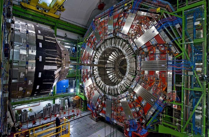 Десять лет Большому адронному коллайдеру: чудо современной физики