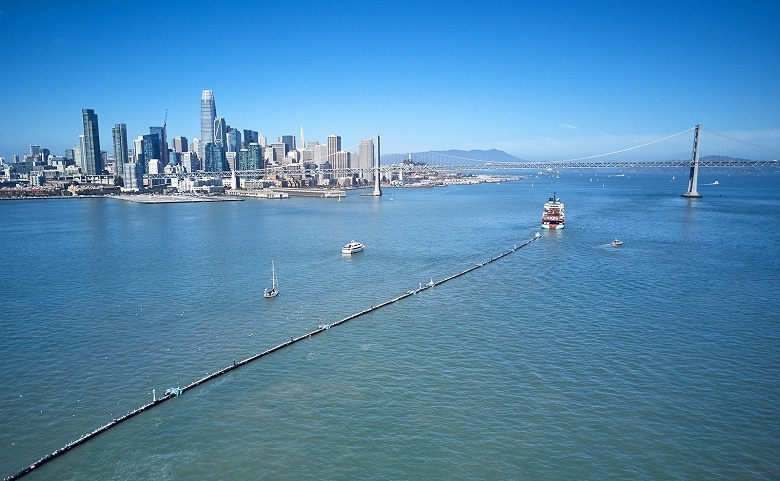 Запущена первая в мире полноценная установка для очистки океана от пластикового мусора - 1 Запущена первая в мире полноценная установка для очистки океана от пластикового мусора