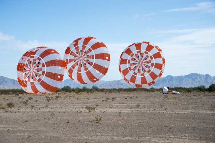 Сегодня можно будет наблюдать завершающее тестирование парашютов капсулы NASA Orion