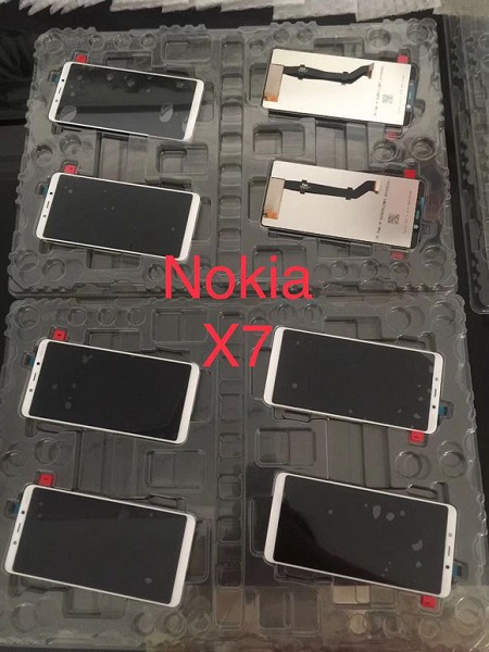 Смартфон Nokia 9 с многомодульной камерой не получит «чёлку»