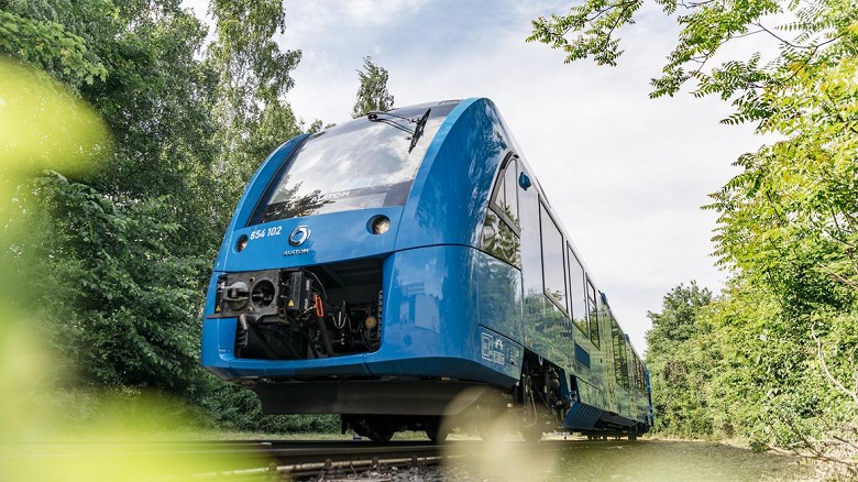 В Германии запустили первые поезда на водородных топливных элементах