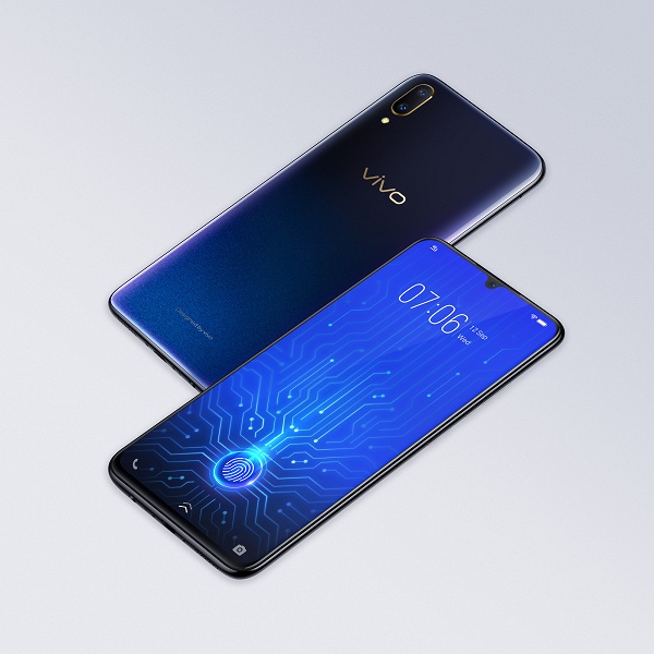 Смартфон Vivo V11 с подэкранным дактилоскопическим датчиком оценили в 17 990 рублей