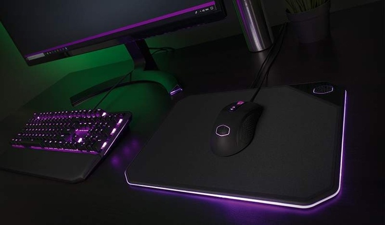 Cooler Master MP860: коврик для мыши с RGB-подсветкой