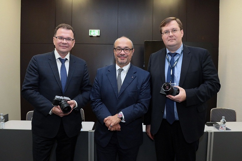 Leica возвращает в строй фотоаппараты «Зенит» - 2 Leica возвращает в строй фотоаппараты «Зенит»