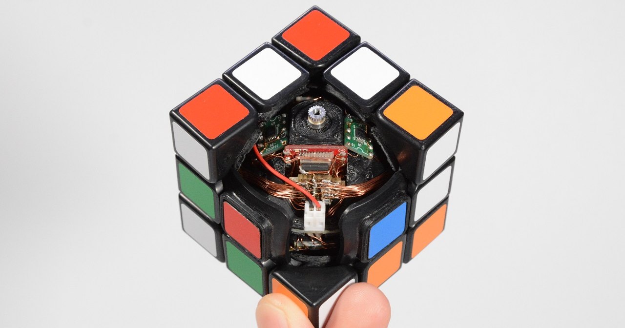 Самособирающийся кубик Рубика