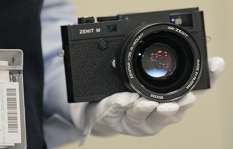 Made in Russia: анонсирована цифровая камера Zenit M