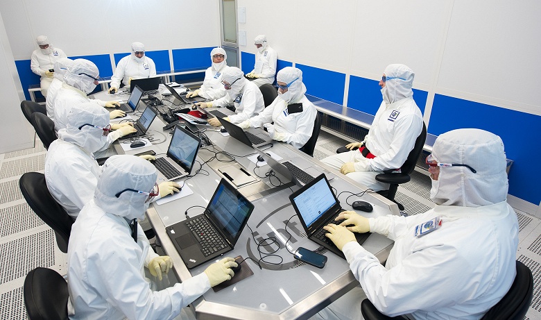 Intel может отстать от конкурентов в освоении новых технологических норм на 5-7 лет - 1 Intel может отстать от конкурентов в освоении новых технологических норм на 5-7 лет