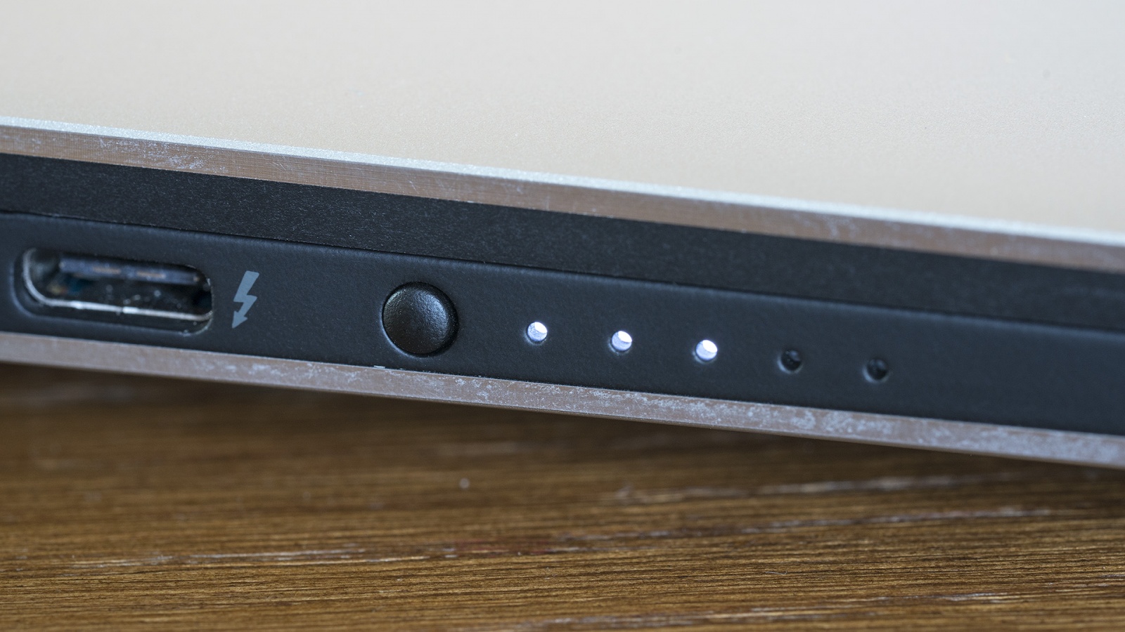 Обзор ноутбука Dell XPS 13 9370: лёгкий, красивый, быстрый - 8 Обзор ноутбука Dell XPS 13 9370: лёгкий, красивый, быстрый - 8