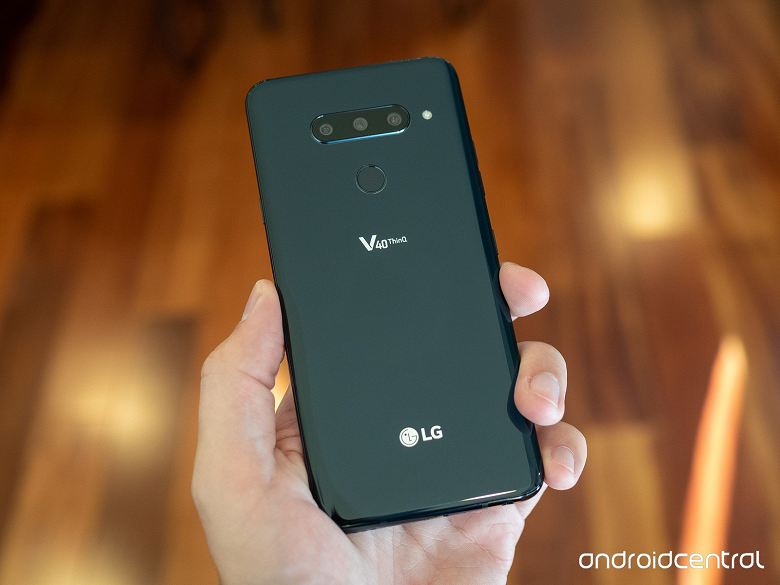 Флагманский камерофон LG V40 ThinQ с пятью камерами представлен официально