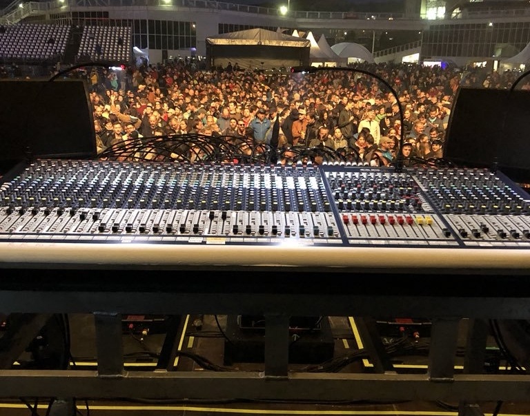 Как устроено шоу The Chemical Brothers: технические детали и коммутация - 6 Как устроено шоу The Chemical Brothers: технические детали и коммутация - 6