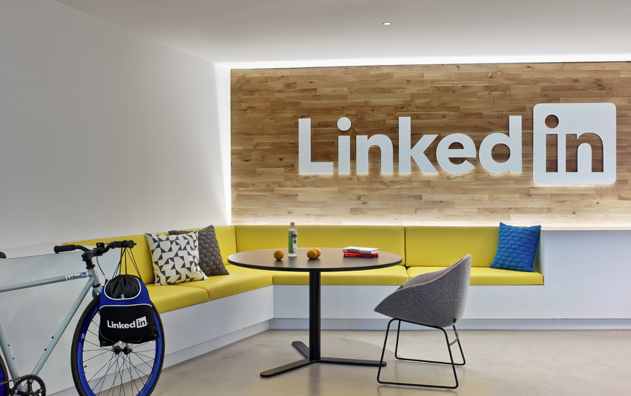 Facebook активно развивает сервис по поиску работы и найму сотрудников в социальной сети - 3 Facebook активно развивает сервис по поиску работы и найму сотрудников в социальной сети - 3