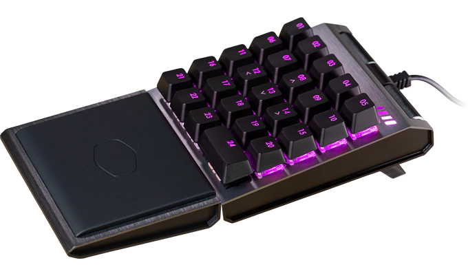 Cooler Master собирает средства на выпуск ControlPad – первого в мире аналогового кейпада 