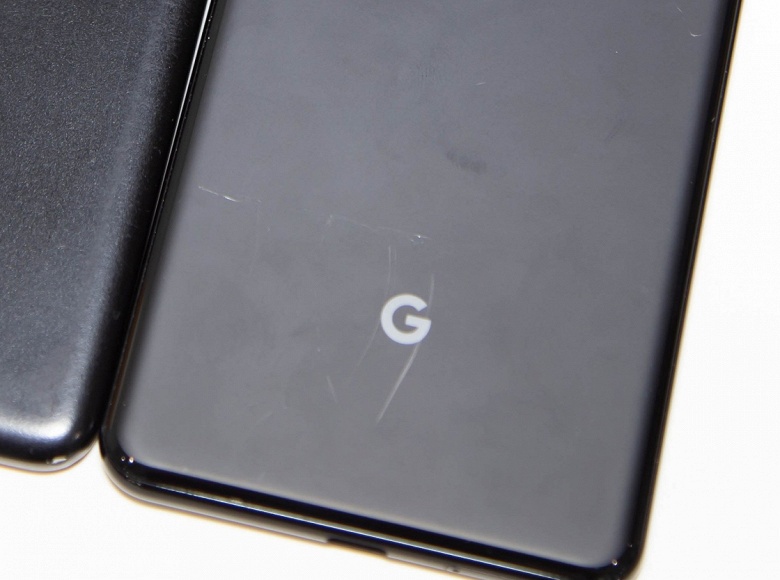 Не только «монобровь». У новых смартфонов Pixel есть проблемы с качеством покраски - 1 Не только «монобровь». У новых смартфонов Pixel есть проблемы с качеством покраски