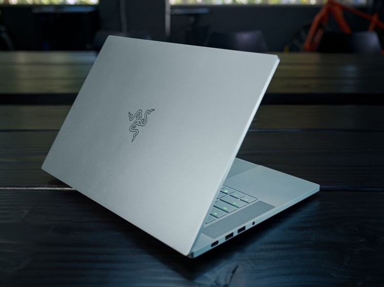 Новый игровой ноутбук Razer Blade 15 стоит от 00