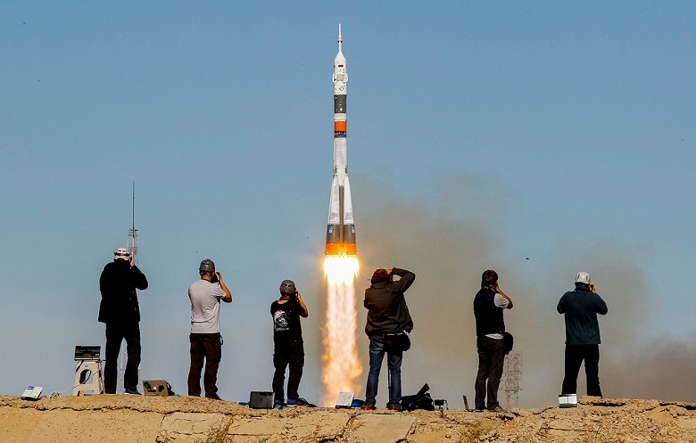Сегодня произошла первая в истории России авария при запуске пилотируемого корабля &laquo;Союз&raquo; 