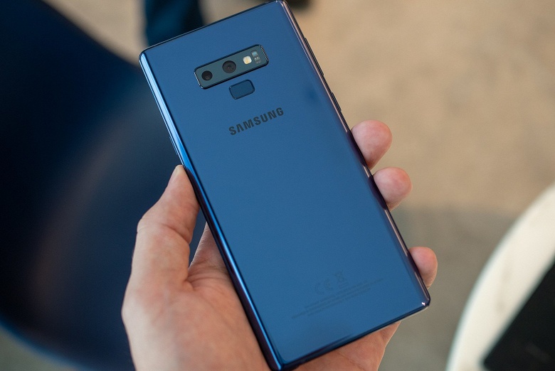 Смартфон Samsung Galaxy Note9 продаётся лучше, чем Galaxy S9